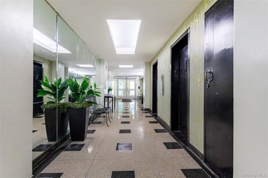 Magnificently renovated 2-bedroom apartment with stainless steel - photo 4