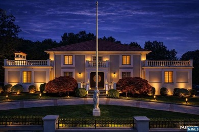 Hudson River Home For Sale in Englewood Cliffs New Jersey