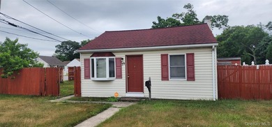 Opportunity for investor or handy homeowner! Lots of upgrades - photo 3