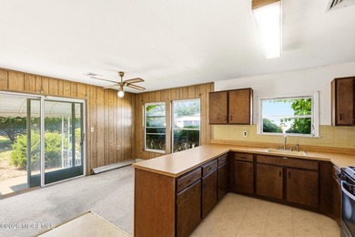 Welcome to this 2-bedroom, 2-bath ranch-style home offering - photo 5