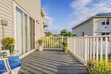This is a South Shore Gem! Spacious end unit townhome with 2 - photo 16