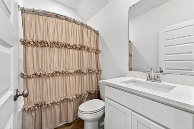 IMPROVED PRICE! While this house is both Cozy and Cute, it's got - photo 21