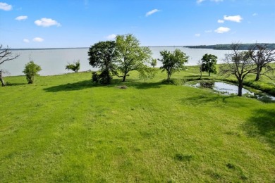 Lake Lot For Sale in Corsicana, Texas