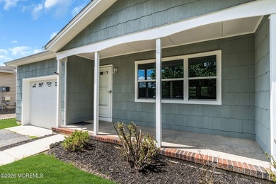 Beautifully renovated Yorkshire model with 1,360 sf and across - photo 4
