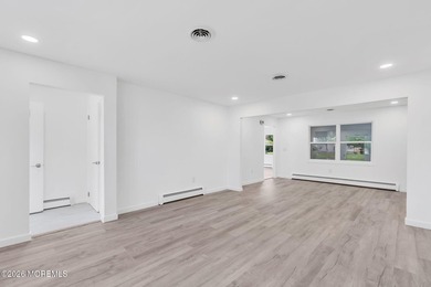 Beautifully renovated Yorkshire model with 1,360 sf and across - photo 7