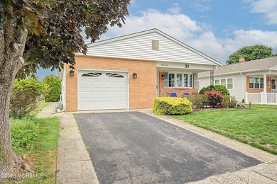 Just renovated lakeview in sought after south. This home - photo 2