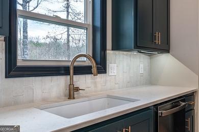 BRAND NEW HOME IN UPSCALE GATED COMMUNITY WITH RIVER ACCESS - photo 5