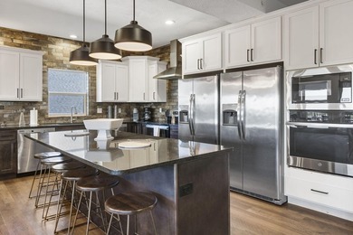 Welcome to your dream lakeside retreat! This magnificent - photo 5