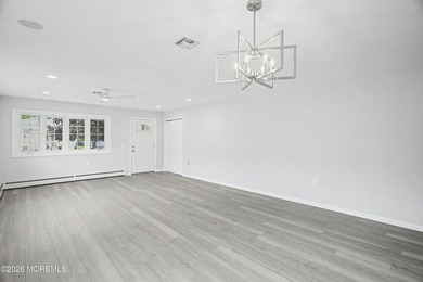 Just renovated lakeview in sought after south. This home - photo 6