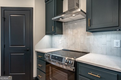 BRAND NEW HOME IN UPSCALE GATED COMMUNITY WITH RIVER ACCESS - photo 8