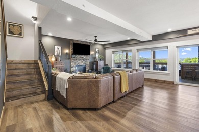 Welcome to your dream lakeside retreat! This magnificent - photo 9