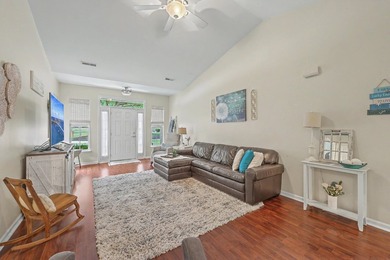 Welcome to this well-maintained single-story villa tucked away - photo 10
