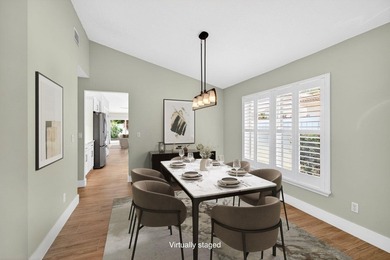 Welcome home! This move-in ready house offers warmth and comfort - photo 3