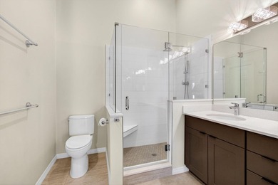 Welcome home! This move-in ready house offers warmth and comfort - photo 7