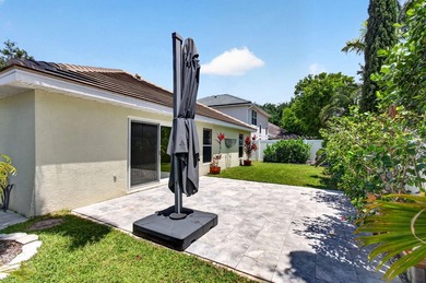 Welcome home! This move-in ready house offers warmth and comfort - photo 8
