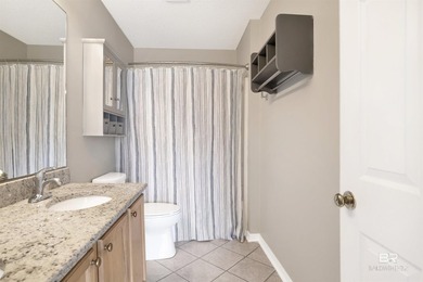 Welcome to this beautifully maintained 3-bedroom, 2-bath home - photo 11