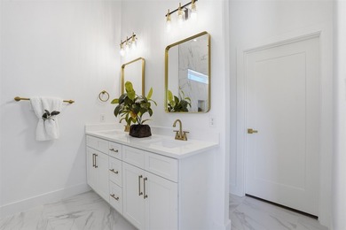 Discover the perfect blend of modern design, flexible living - photo 11