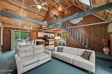 Tucked away in the sought after Hideout community sits this 3 - photo 11