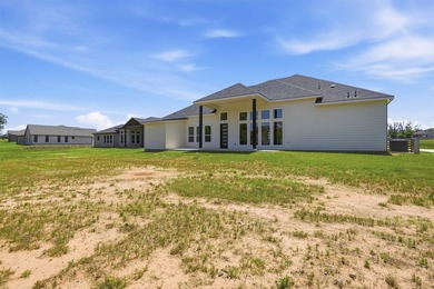 Discover the perfect blend of modern design, flexible living - photo 32
