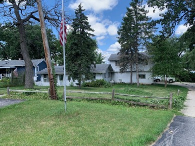 Lake Home For Sale in Antioch, Illinois