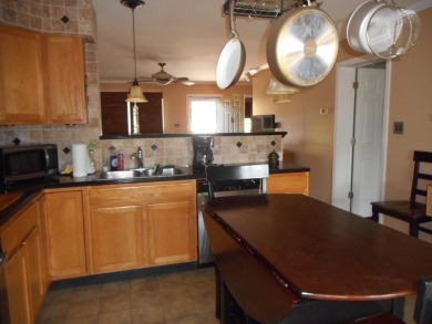 Lovely Townhome in Clarks Chapel with  Great distant mountain