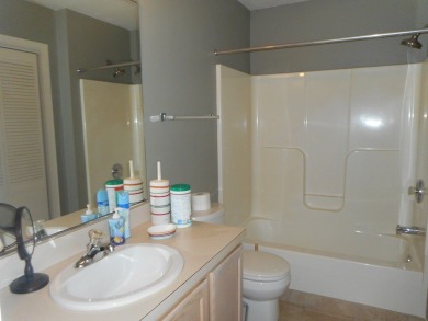 Lovely Townhome in Clarks Chapel with  Great distant mountain