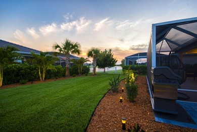 Fully remodeled and impeccably upgraded, this stunning 2 bed 2 - photo 32