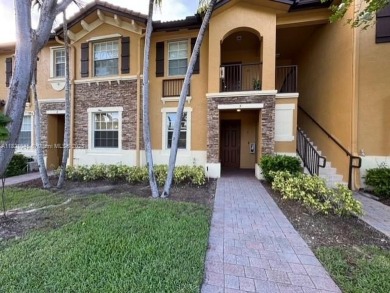 Lake Condo For Sale in Cutler Bay, Florida