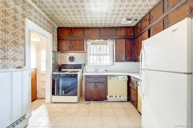 Welcome to 227-12 53rd Avenue, a remarkably spacious ranch - photo 8