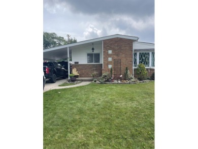 Lake Saint Clair Home Sale Pending in Saint Clair Shores Michigan