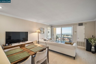 Penthouse Living with Unrivaled Panoramic Bay Views! The