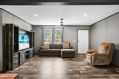 Fisherman's Paradise Meets Country Charm! Welcome to 317 Pooshee - photo 6
