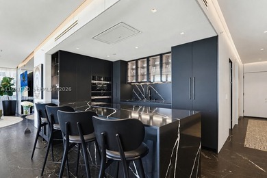 Stunning remodeled southeast corner 3-bedroom turnkey residence - photo 6