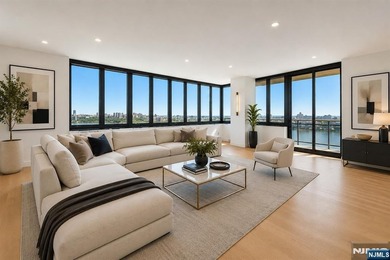 CAN BE SPLIT INTO 2 UNITS!! Perched on the 16th floor of the - photo 8
