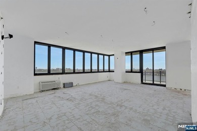 CAN BE SPLIT INTO 2 UNITS!! Perched on the 16th floor of the - photo 9