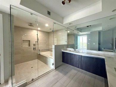 PRICED TO SELL !!! this sparkling new 2/2 condo in the luxury - photo 12