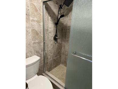 Welcome to this beautifully updated 2-bedroom, 2-bathroom - photo 19