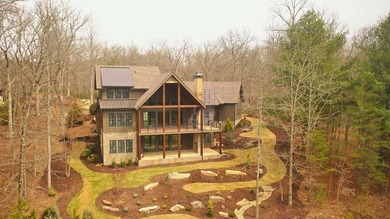 Exceptional 5-bedroom stone and cedar shake home with - photo 3