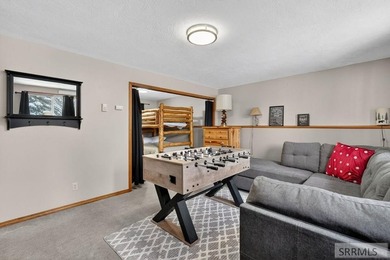 Fully furnished cabin on the Island Park Village Golf Course - photo 28