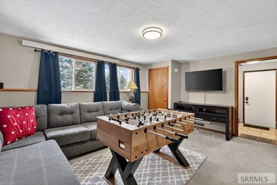 Fully furnished cabin on the Island Park Village Golf Course - photo 29