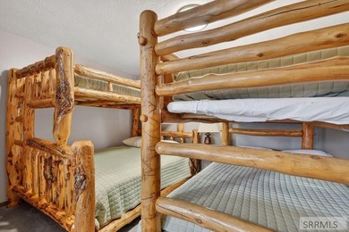 Fully furnished cabin on the Island Park Village Golf Course - photo 31