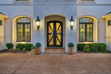 There are luxury homes... and then there are homes that define a - photo 2