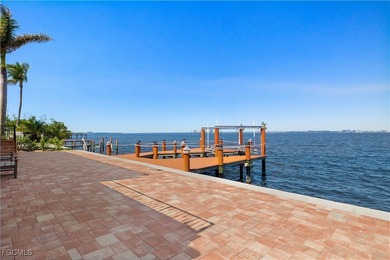 Offered for the first time, this extraordinary custom-built - photo 43