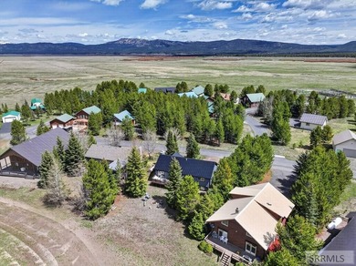 Fully furnished cabin on the Island Park Village Golf Course - photo 43