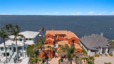 Offered for the first time, this extraordinary custom-built - photo 45