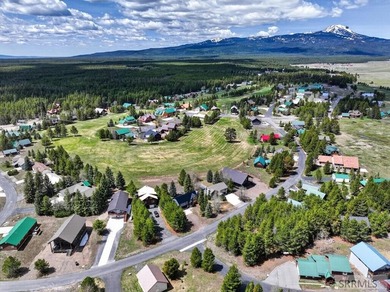 Fully furnished cabin on the Island Park Village Golf Course - photo 48