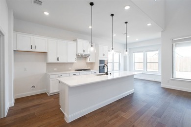 Welcome home to the Summerfield-a beautifully designed Beazer - photo 3