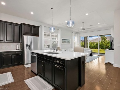 This highly upgraded 2BR + den villa in Azure at Hacienda Lakes - photo 3