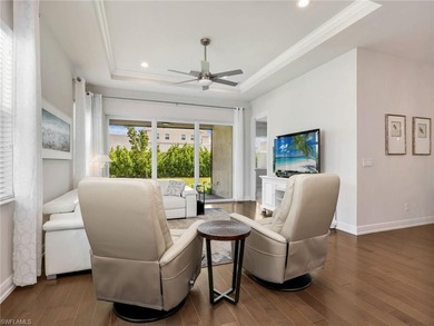 This highly upgraded 2BR + den villa in Azure at Hacienda Lakes - photo 9