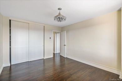 Luxury High Rise Bldg With an Unobstructed South East Water View - photo 11